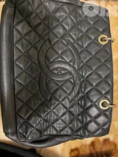 Channel handbag class A