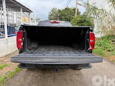 Chevrolet Colorado Z 71 model 2017 super clean!!!