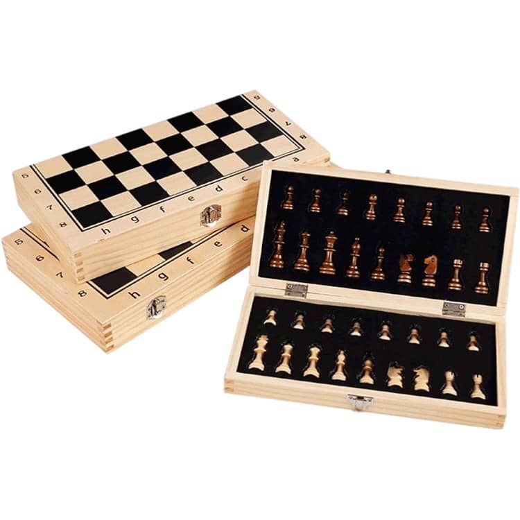 Folding Magnetic Wooden Chess 0