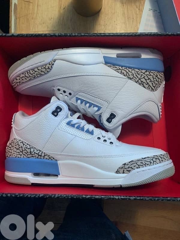Air Jordan 3 "Valour Blue/UNC" (2020) 1
