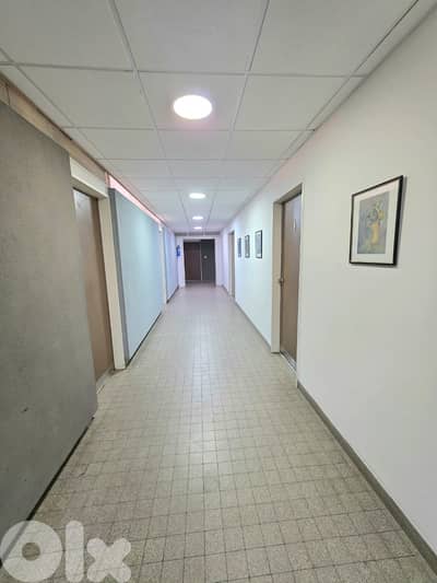 Office for rent in Horch Tabet  مكتب للايجار في حرش تابت