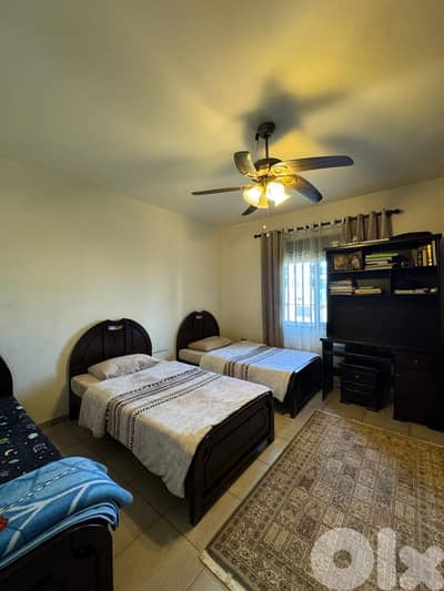 شقة مع طاقة شمسية للبيع حارة صيدا مطل بحر وجبل-Special Apartment Saida