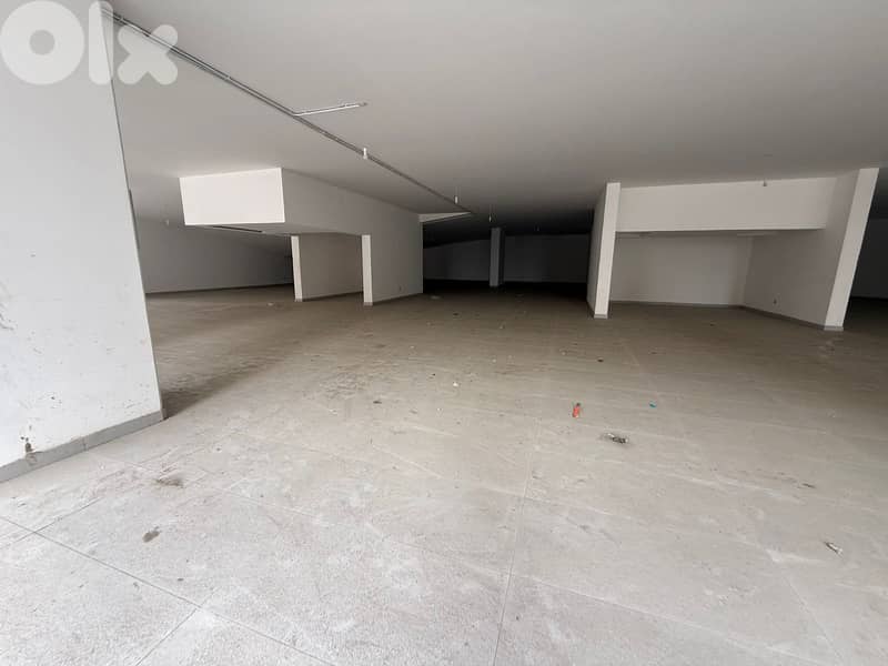 SPACIOUS SHOWROOM IN BIR HASSAN PRIME | HIGH VISIBILITY | JNR-480 0
