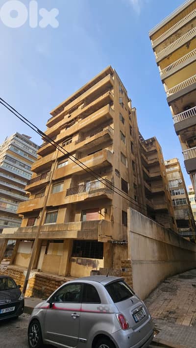 Building for Sale in Ramlet el Bayda مبنى للبيع في رملة البيضاء