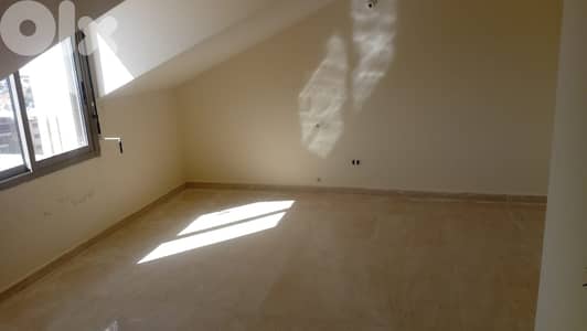 Roof for sale in Mansourieh روف للبيع في منصورية
