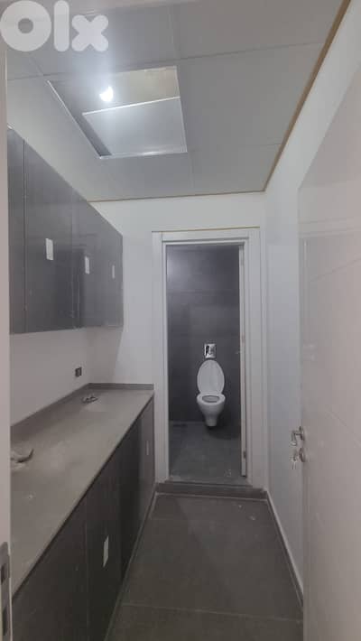 GMC230MAN Office for rent in Antelias - مكتب للإيجار في أنطلياس