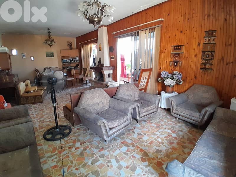 3 BEDROOMS APARTMENT FOR SALE IN AIN EL REMMANEH WITH TERRACE (AR-189) 0