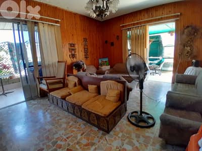 3 BEDROOMS APARTMENT FOR SALE IN AIN EL REMMANEH WITH TERRACE (AR-189)
