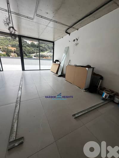 Office for Rent in Tabarja مكتب للإيجار في طبرجة