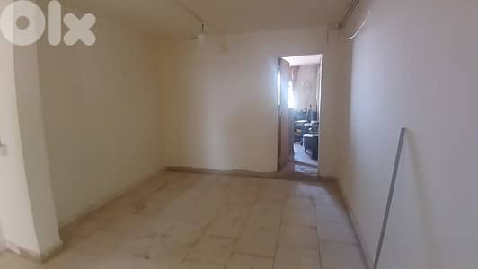 L20426 - Exclusive! A 122 SQM Shop For Sale in Tilal Ain Saadeh