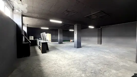 RWB336CA - Hall / showroom for rent in Anchit Jbeil