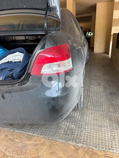 tail lamp ستوبات خلفي عدد ٢ toyota yaris