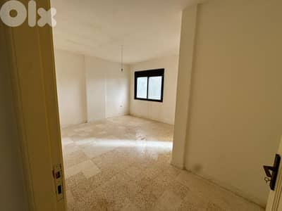 L20442 - An Apartment For Sale in Qarnayel