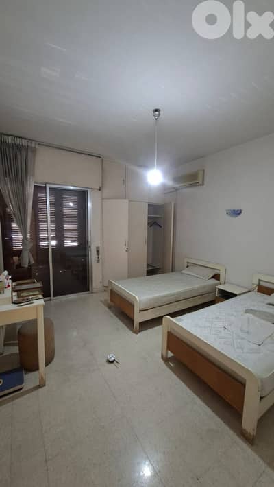 SPACIOUS APARTMENT IN ACHRAFIEH PRIME (290SQ) 4 BEDS , (AC-1173)