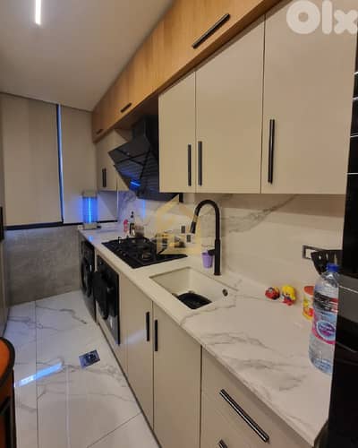 Apartment for sale in Mar Elias HN298 شقة للبيع في مار إلياس