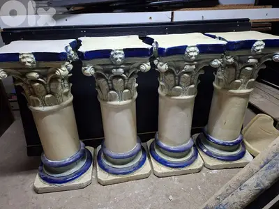 4 architectural columns