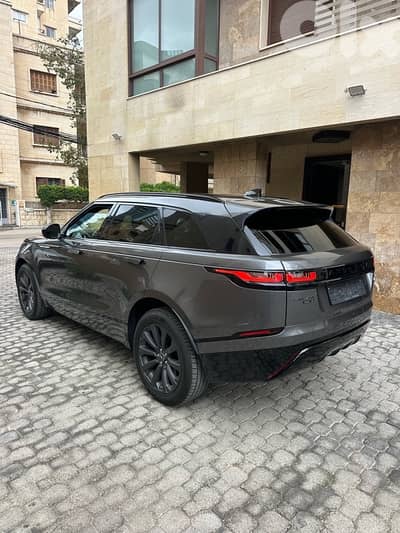 Range Rover Velar P 250 R-Dynamic 2018 gray on black (clean carfax)