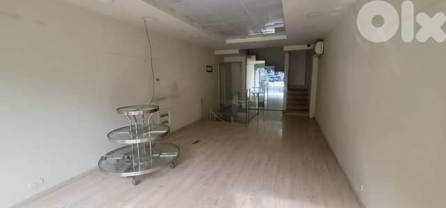 L20452 - A 120 SQM Shop For Rent in Zalka