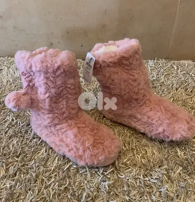 Soft and warm winter slipper