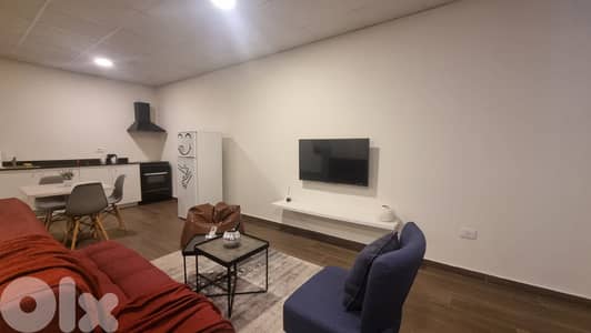 GMC233 Studio for rent in Dik El Mahdi - استوديو للإيجار في ديك المهدي
