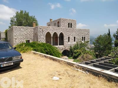 castle for sale in ballouneh قصر للبيع في بلونة castle for sale in ballouneh قصر للبيع في بلونة