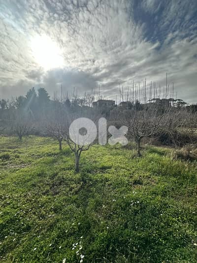 917m land zone 20/40 two floor house Ain Jdeede Above Aley