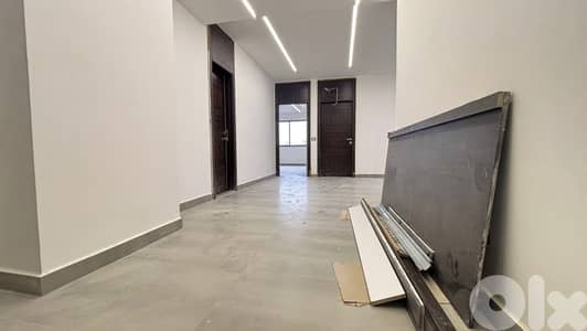 Office for Rent in Badaro, Beirutمكتب للإيجار في بدارو، بيروت
