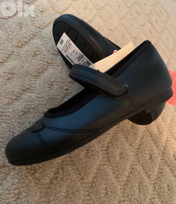 M&S  Black balerine for kids 5