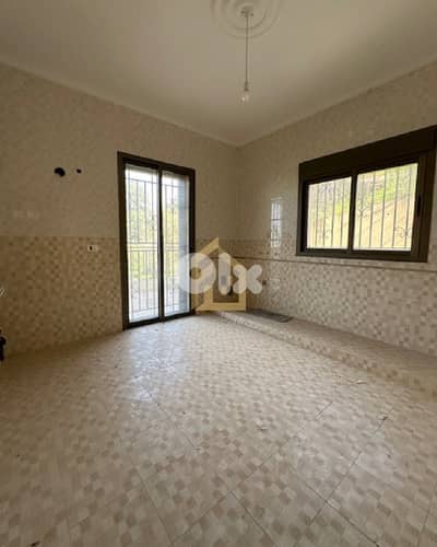 Apartment for sale in Chouit LJ136 شقة للبيع في شويت