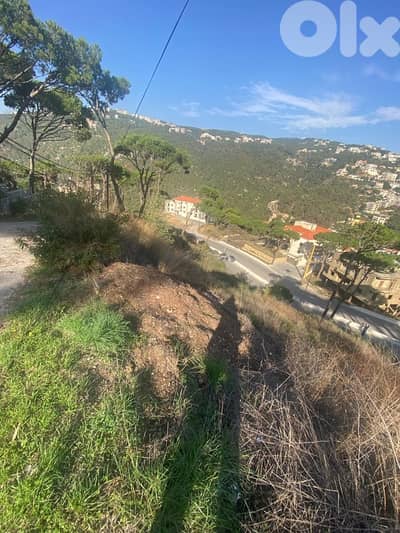 Land for sale in Baabdat