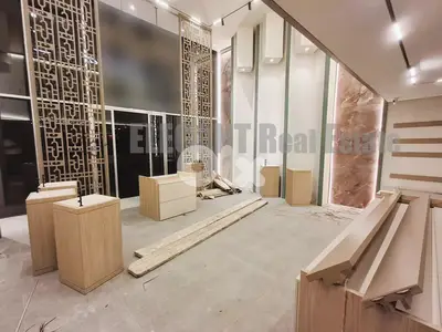 Huge Showroom | Prime Location | Downtown | High End Finishing