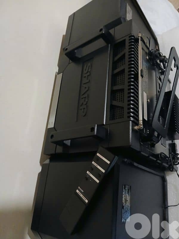 Vintage XBass BoomBox with original remote control  Since 1980 قديم 3