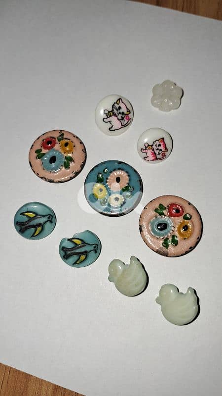 Old buttons 1950 - 1970 0