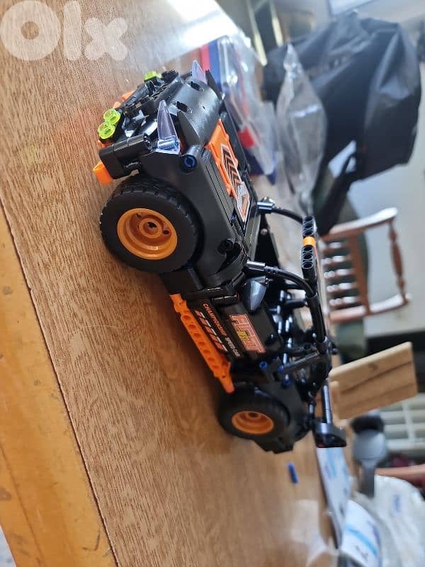 car display  LEGO 1