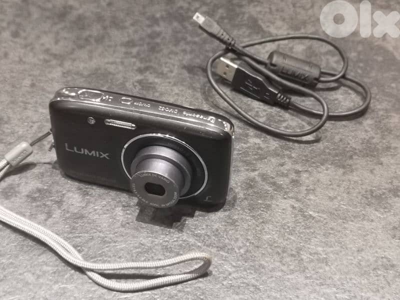 Digital Camera Lumix DMC-S2 0