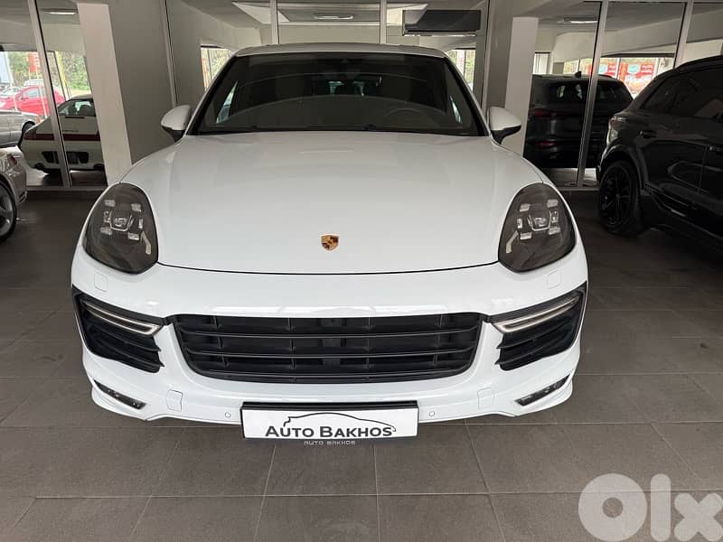 Porsche Cayenne 2016 0