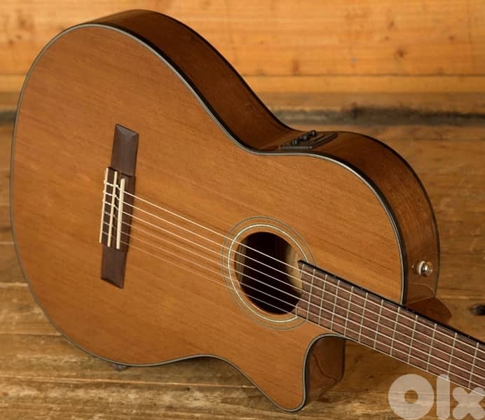 Fender CN-140SCE Thin-Body Electro-Classical Guitar 0