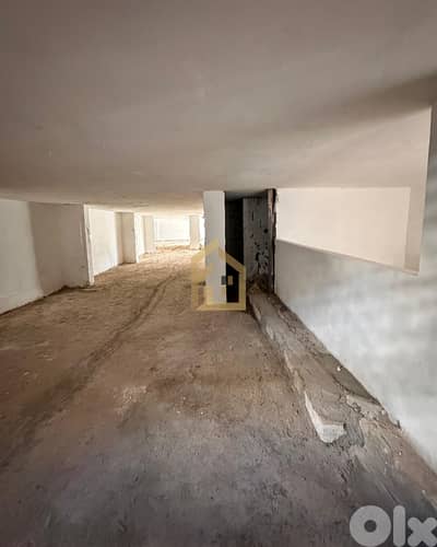 Warehouse for rent in Amchit RC180 مستودع للإيجار  في عمشيت