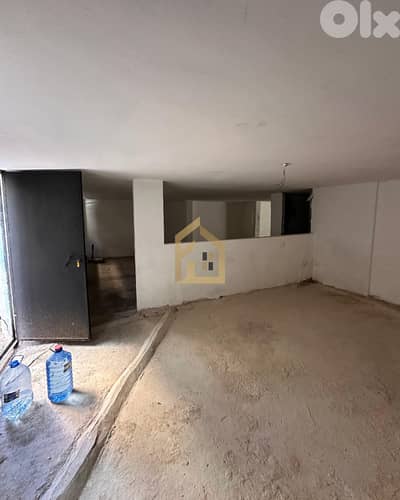 Warehouse for rent in Amchit RC180 مستودع للإيجار  في عمشيت