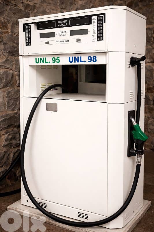fuel pump. . مضخة بنزين 0