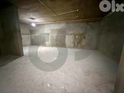 Spacious 650 sqm warehouse for sale in Baabda- Louaizeh REF#GG126390