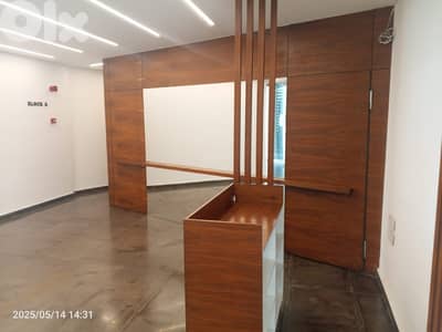 شقة مفروشة للايجار في الاشرفية/السيوفي Furnished apartment in Sioufi