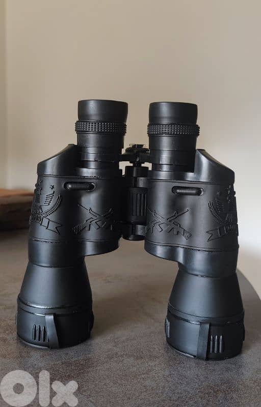 binoculars 0
