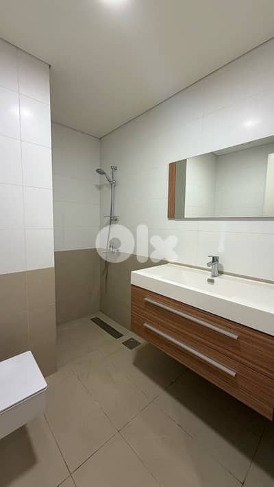 Luxury 3Bed Apartment For Rent In Achrafiyeh - high end Building
