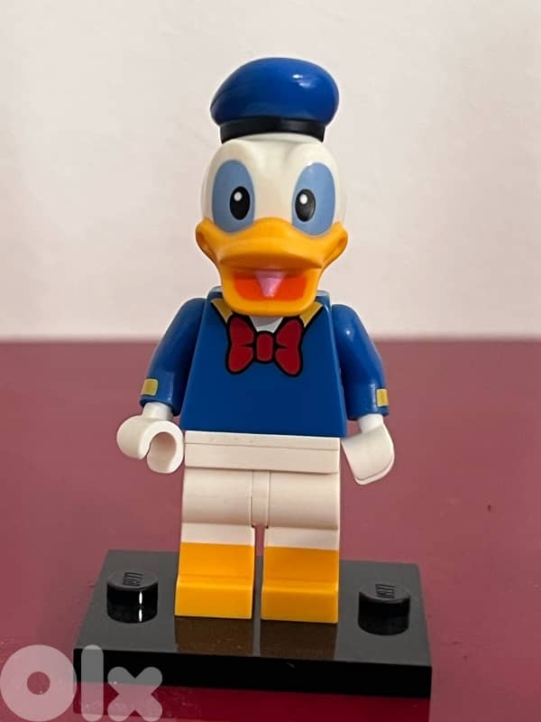 LEGO Donald Duck minifigure 0