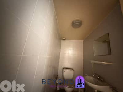 Office for sale in Mar Elias - مكتب للبيع في مارالياس