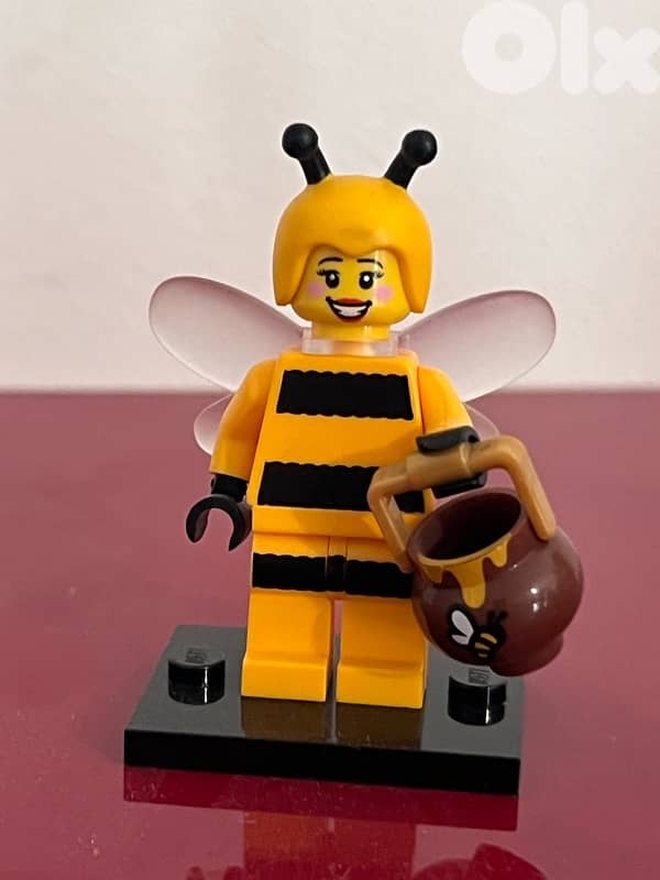 11 Lego Minifigures from various series 5