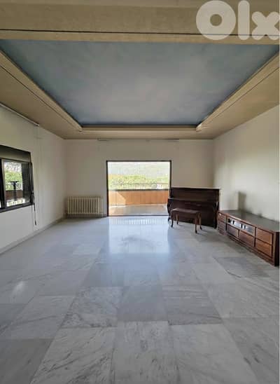 200 SQM Apratment in Baabdat - Prime location