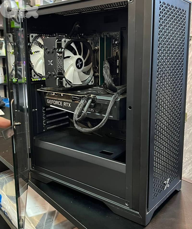Used case i7 8700 32gb ram 500gb nvme aorus rtx 3070 800w psu case coo 0