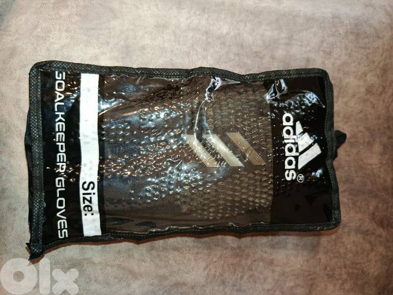 New Adidas Goalkeeper glove 0